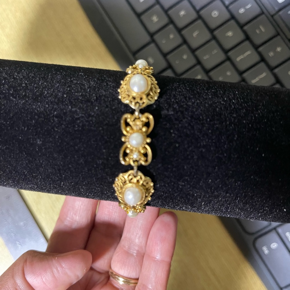 Vintage Florenza bracelet gold plated jewelry